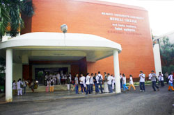 Bharati Vidyapeeth's Medical College Pune 1